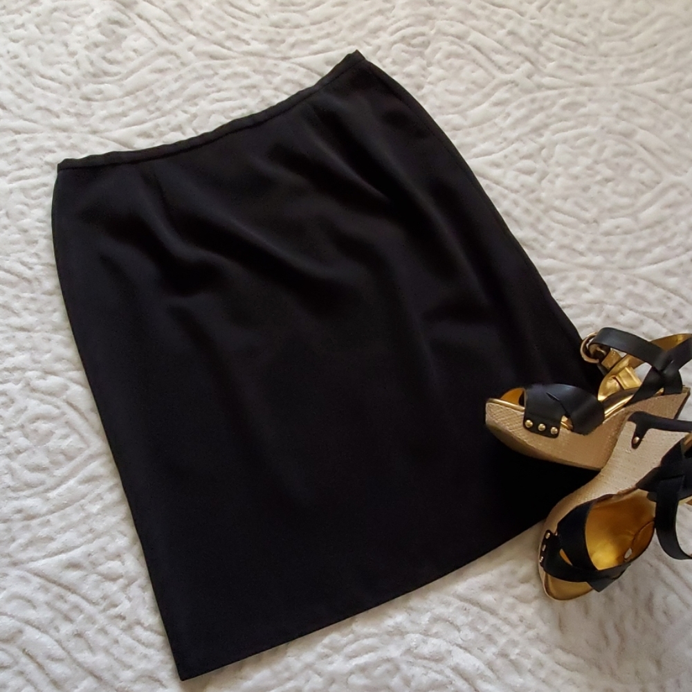 Norton black skirt.